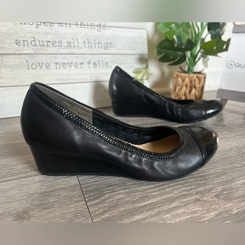 Cole Haan x Nike Air Elsie Cap Toe Patent Leather Wedge Pumps in Black. Size 7.5